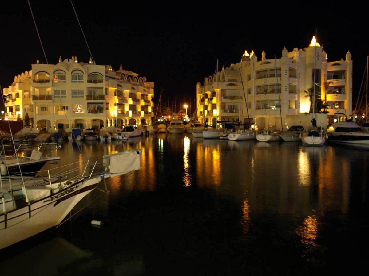 Cozy Corner 2 Bedroom Apartment On New Island Complex In Marina Harbour Benalmadena Exterior photo